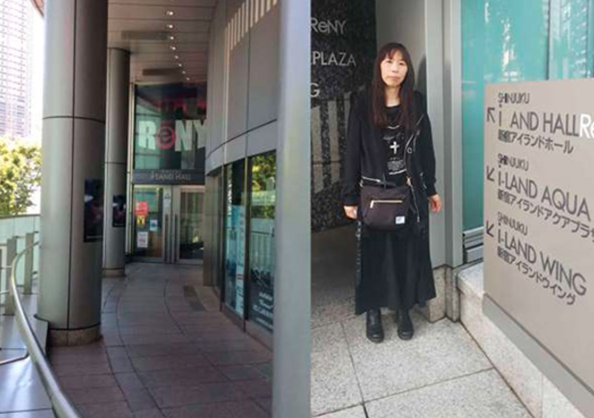 先輩社員の写真